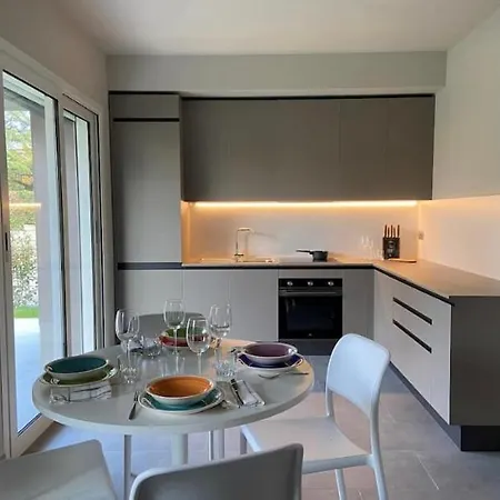 Grazioso Con Giardino Privato Appartement Asti